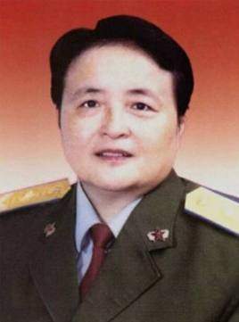 她是空軍首位女少將，父親是元帥，為我造高科技導彈，今年77歲了