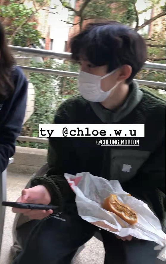 張智霖兒子長大後大變樣！燙捲毛五官變混血，變異國王子不敢認