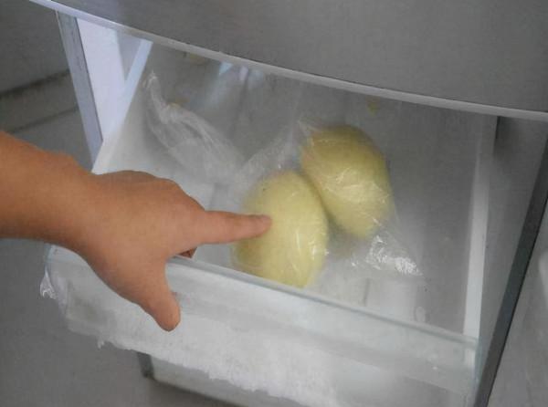 饅頭放冰箱超過3天,會產生黃麴黴毒素嗎?醫生告訴你真相 饅頭放冰箱超過3天,會產生黃麴黴毒素嗎?醫生告訴你真相