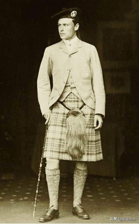 痛恨包辦婚姻想要嫁給愛情，梅麗塔有幸都嘗試了一番，卻鬱鬱而終