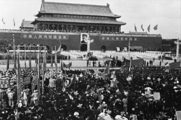 雲南83歲老人隱居60年，晚年出山見人就問：日軍打到哪兒了？