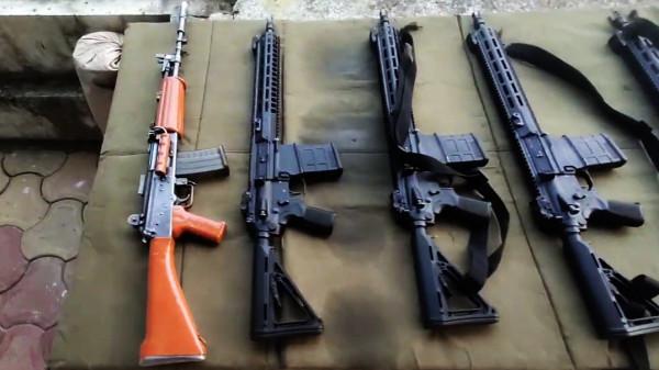 中印兩軍同時裝備新式步槍，印度自豪宣稱，他們的武器更先進