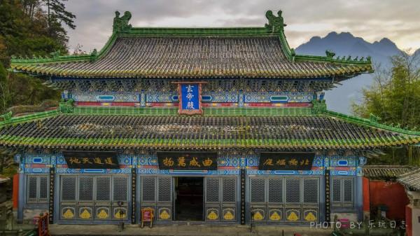 掛在懸崖上的故宮,入選世界文化遺產,湖北旅遊必打卡 掛在懸崖上的故宮,入選世界文化遺產,湖北旅遊必打卡