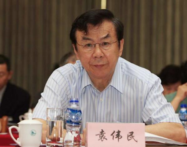 郎平一生恩師袁偉民！82歲高齡身體康健，潛心鑽研書法