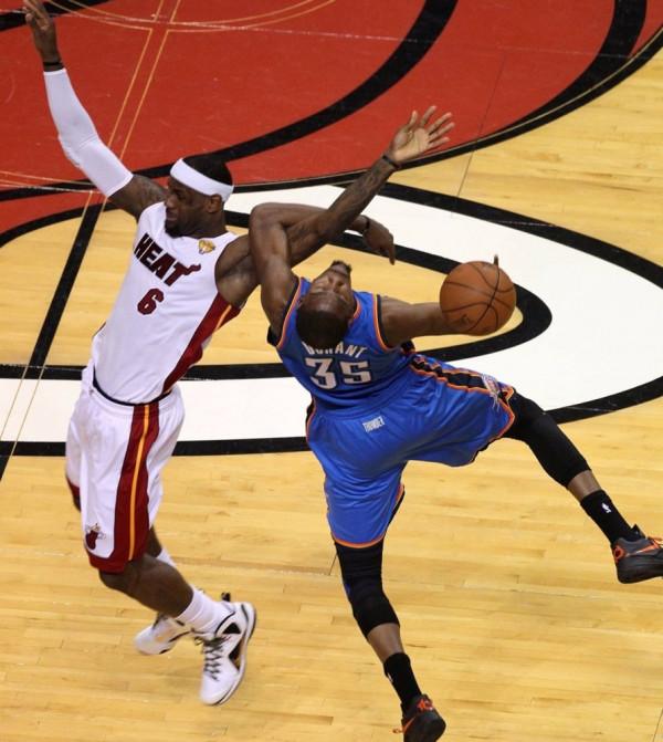 征服NBA的小人物，從場均1.6分到FMVP，從身價3美元到9900萬