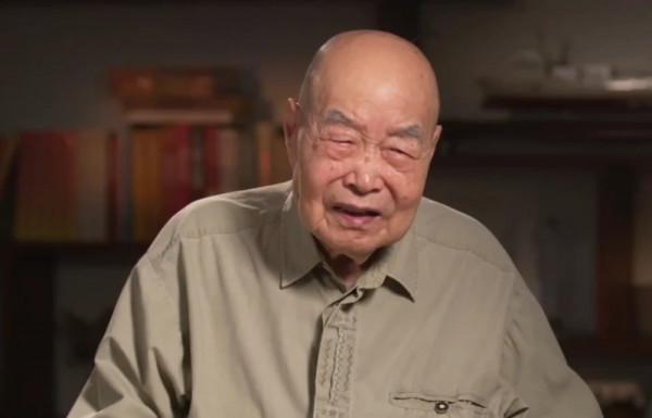 1952年,我軍一師長被埋38小時,後被兩隻蒼蠅所救,畢生不打蒼蠅 1952年,我軍一師長被埋38小時,後被兩隻蒼蠅所救,畢生不打蒼蠅