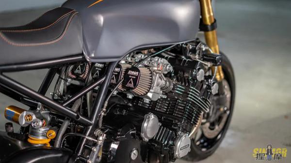 本田 CBX1000改裝，Cafe Racer風格的六缸怪獸，依舊寶刀未老