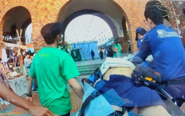 一路走好！37歲男演員庫勒什被2噸重道具壓死，觀眾以為是劇情