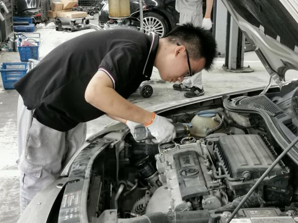 好酒好菜伺候著，明銳9萬公里保養