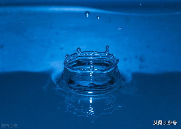 微觀條件下的水是催化劑,不是溶劑 微觀條件下的水是催化劑,不是溶劑