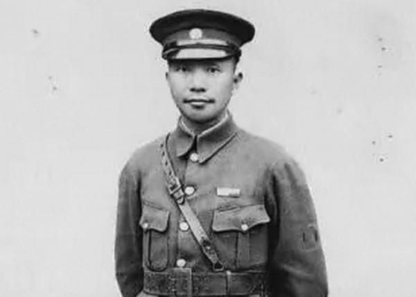 羅炳輝:從奴隸到將軍,重病中解放棗莊,49歲逝世十萬軍民送行 羅炳輝:從奴隸到將軍,重病中解放棗莊,49歲逝世十萬軍民送行