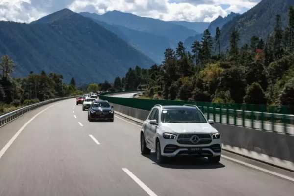 駕賓士SUV探索318（下）：一車一世界