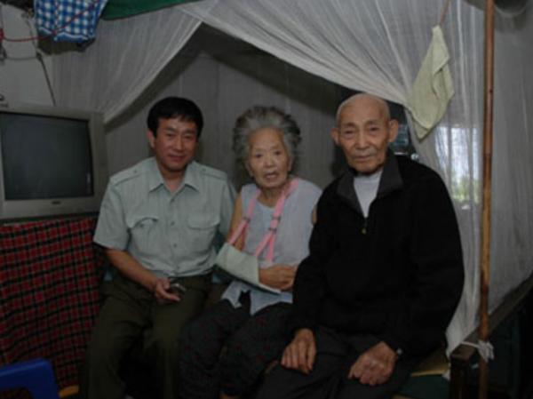 老兵邱大明:婚後3個月與妻失散,61年後,發現3婚妻子正是髮妻 老兵邱大明:婚後3個月與妻失散,61年後,發現3婚妻子正是髮妻