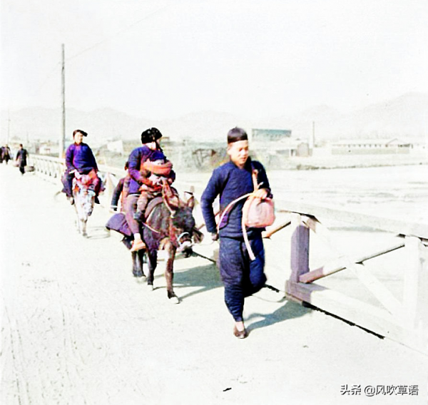 1940年3月,五原戰役中慘敗的日本鬼子逃回張家口冒充勝利凱旋 1940年3月,五原戰役中慘敗的日本鬼子逃回張家口冒充勝利凱旋