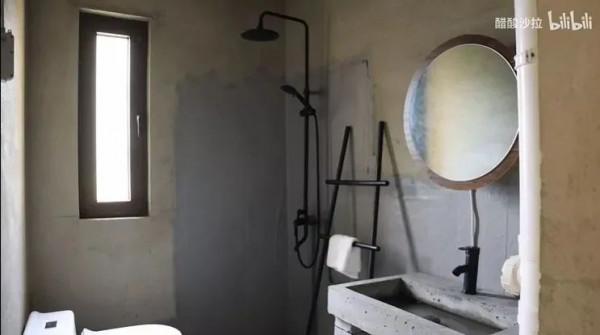 90後女護士爆改130平毛坯房，花1萬元打造出敘利亞“貧窮風”豪宅