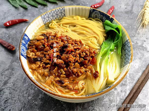 肉臊子湯麵備受歡迎，家常做法簡單味美，管飽又暖胃，太讚了