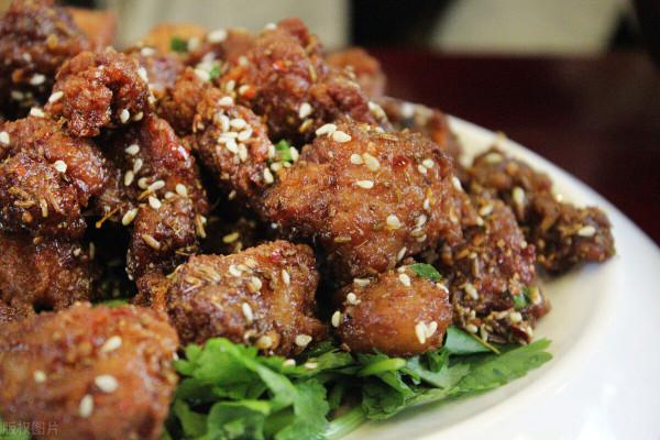 小雪過後,無論有錢沒錢,多給家人吃羊肉,孜然羊肉太香了 小雪過後,無論有錢沒錢,多給家人吃羊肉,孜然羊肉太香了