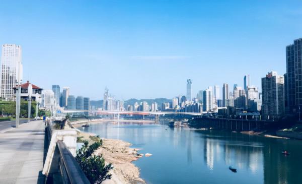 在房價2萬的省會城市，月薪三千是怎樣的感受？還值得買房嗎？