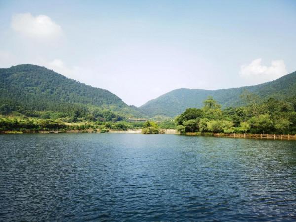 天下第三十三福地閣皂山