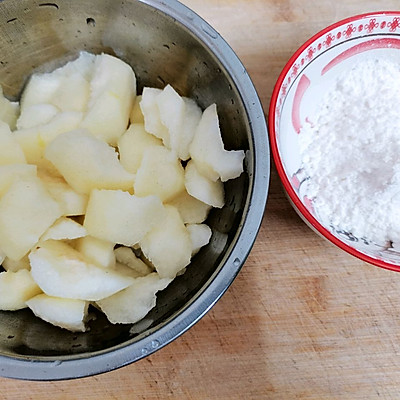 想要滋補養顏補氣血，一定要喝一碗輔食.寶寶潤肺梨膏