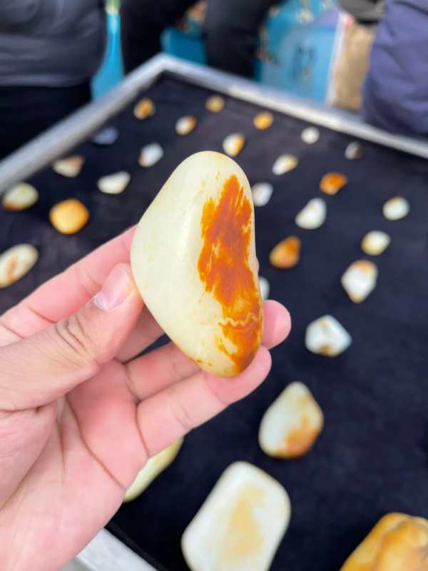 2021翻篇啦 · 如今和田玉石巴扎的行情怎樣