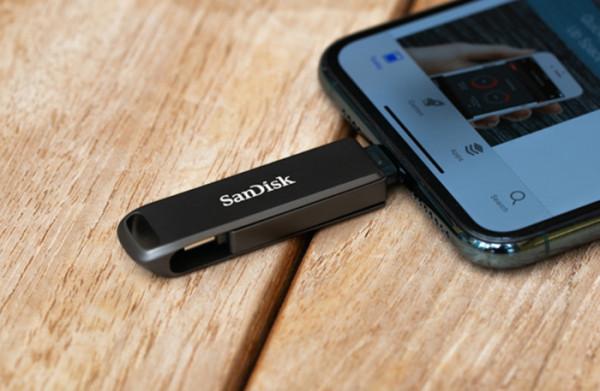 蘋果iPhone13釋出,這些手機配件你得抓緊入手啦 蘋果iPhone13釋出,這些手機配件你得抓緊入手啦