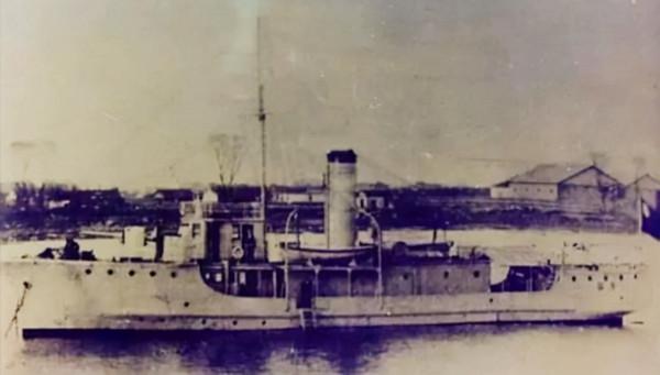 抗日戰爭中,日本軍艦被一個普通中國鉗工鑿沉,轟動上海灘 抗日戰爭中,日本軍艦被一個普通中國鉗工鑿沉,轟動上海灘