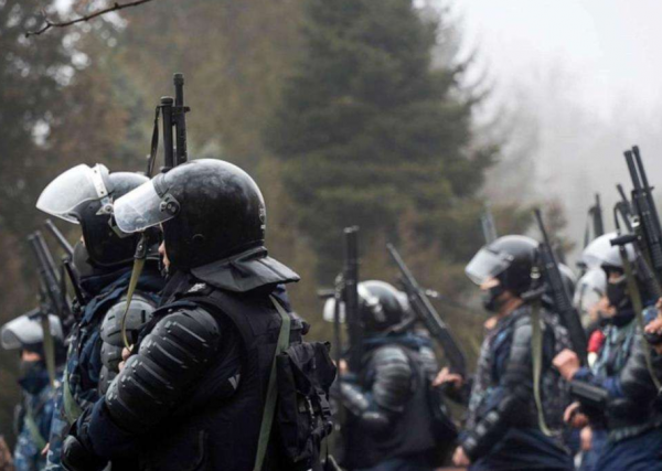 1月10日，美國政客叫囂趕走中國留學生；哈薩克暴亂內幕曝光