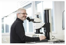 如何使顯微鏡工作場所符合人體工學 如何使顯微鏡工作場所符合人體工學