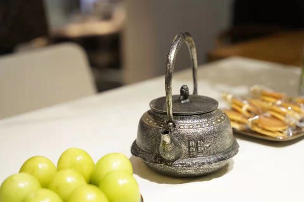 上屆進博“最姍姍來遲展商”鐵壺工匠還來嗎？人雖缺席，但展品代表我所有誠意