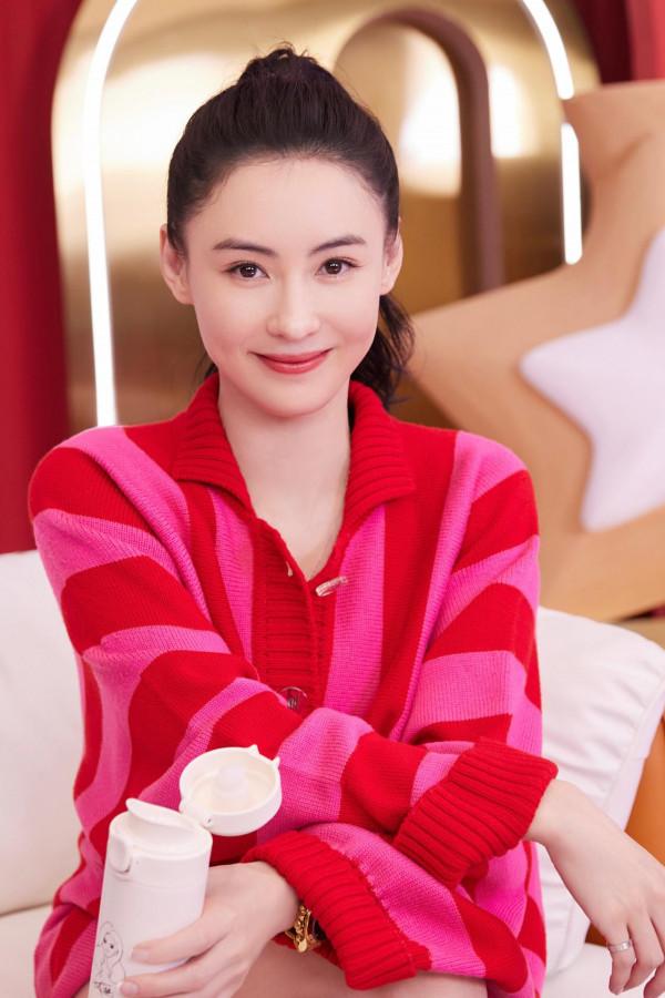 看譚松韻的幼態臉，果然雙子座都是自帶少年感