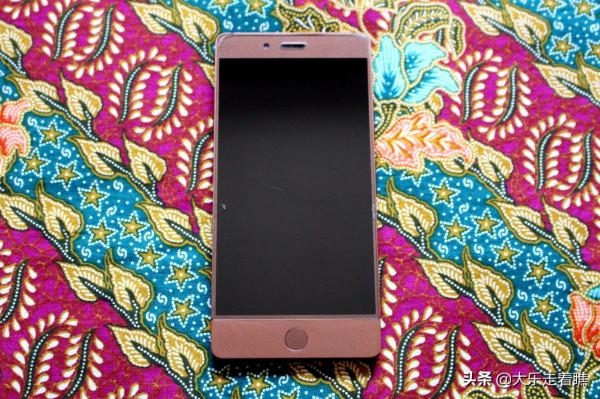 二十年，我的12部手機