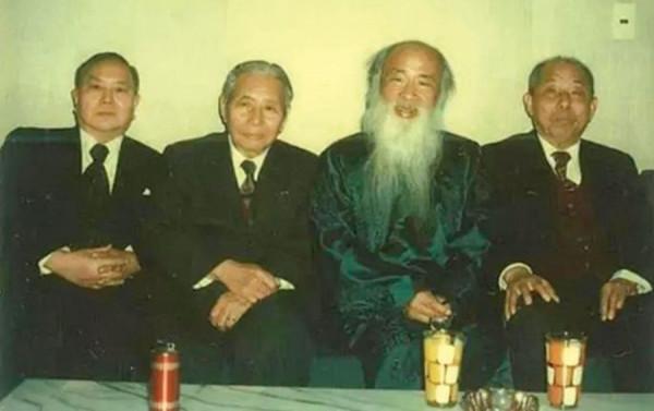 1981年，張大千宴請張學良，張學良卻帶走手寫選單，如今成為珍品