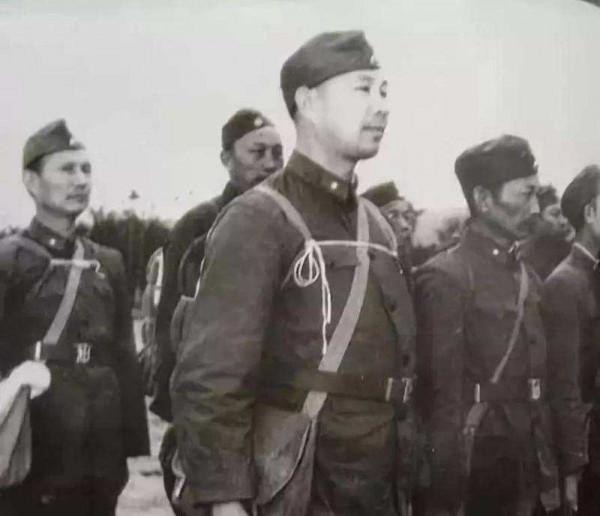 1958年,毛主席號召下連隊當兵,哪7位大軍區司令員帶頭響應? 1958年,毛主席號召下連隊當兵,哪7位大軍區司令員帶頭響應?