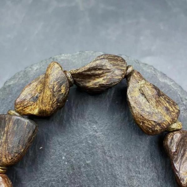 藏品「富森紅土」留疤舍利子