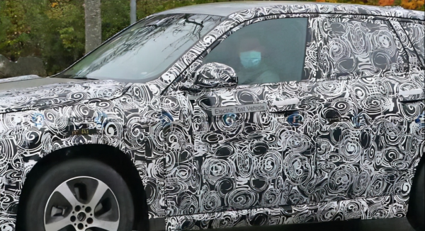 寶馬iX1明年釋出，基於下一代X1打造，採用前驅平臺