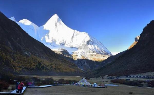 神奇的大自然之絕美山峰！世界最美十大山峰