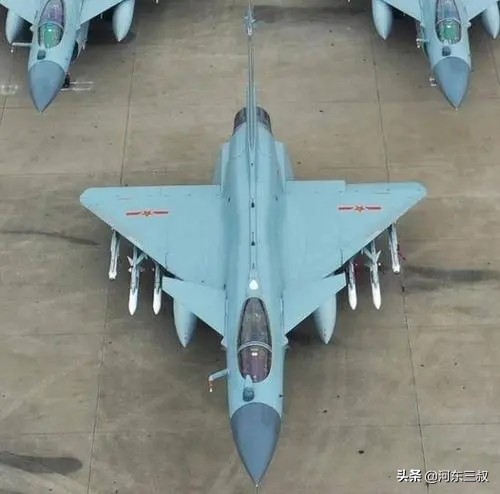 梟龍Block3大秀實力,展現超強外掛後,巴鐵還需要殲10嗎? 梟龍Block3大秀實力,展現超強外掛後,巴鐵還需要殲10嗎?