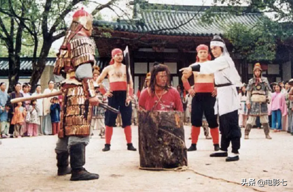 票房僅44萬，上映7天被下架，於榮光這部武俠片，被央視反覆重播