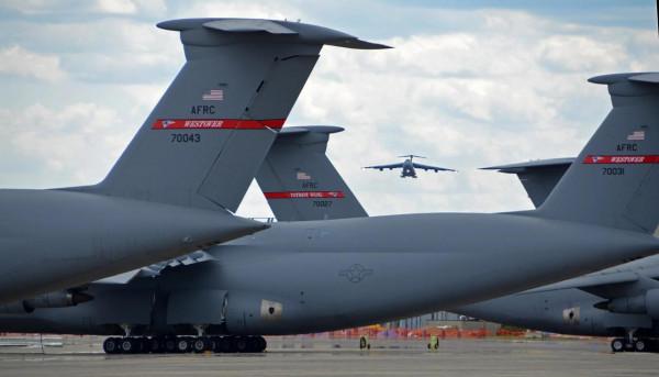 C-5“銀河”運輸機圖集（270圖）
