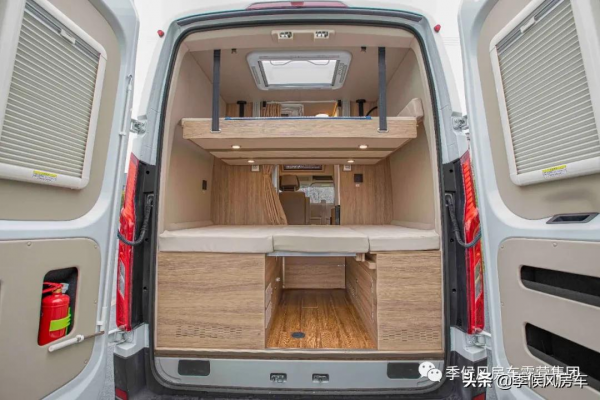 金冠賓歌B900|靈活輕巧鬆鬆滿足一家三口出行的B型房車 金冠賓歌B900|靈活輕巧鬆鬆滿足一家三口出行的B型房車