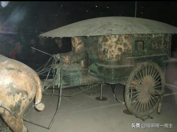 秦始皇的寶座驚豔世界，中國最早的“火車”，還自帶空調軟臥？