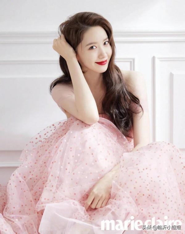 林允兒，清爽的溫柔少女，甜美可人的氣質，讓你重溫初戀的感覺