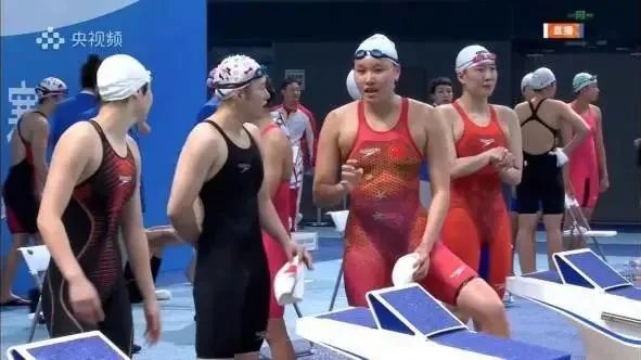 浙江泳軍一日四金!葉詩文一棒追回10秒!網友:這就叫一騎絕塵吧 浙江泳軍一日四金!葉詩文一棒追回10秒!網友:這就叫一騎絕塵吧