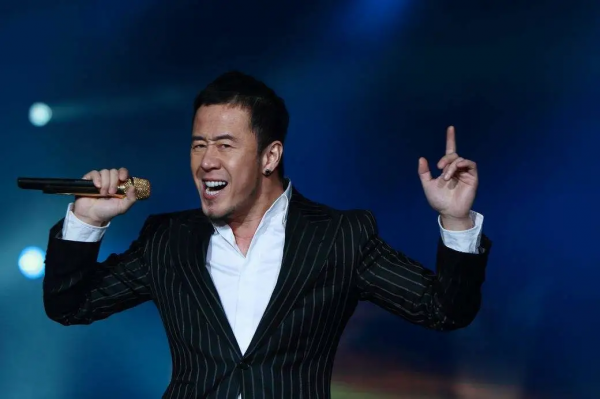 楊坤痛批華語樂壇倒退10年,有人稱好歌被寫完了,周杰倫實力打臉 楊坤痛批華語樂壇倒退10年,有人稱好歌被寫完了,周杰倫實力打臉