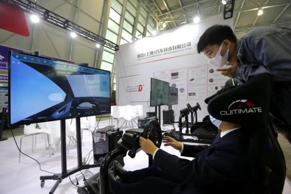 風靡歐洲的電踏車、5G技術加持的可穿戴裝置……長三角科交會上哪些產品最酷炫? 風靡歐洲的電踏車、5G技術加持的可穿戴裝置……長三角科交會上哪些產品最酷炫?