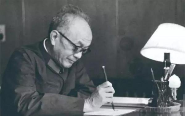 八路軍被迫取消一項制度，黃克誠上報中央：這是蔣介石的陰謀