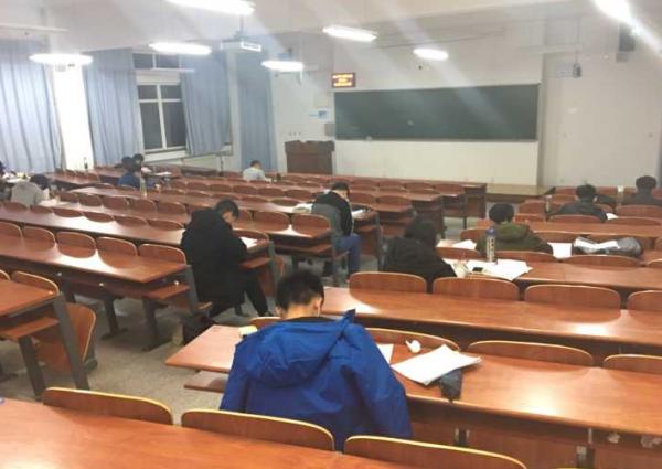 3類大學生不適合考研，容易“落敗”，不如直接找工作或更有前途