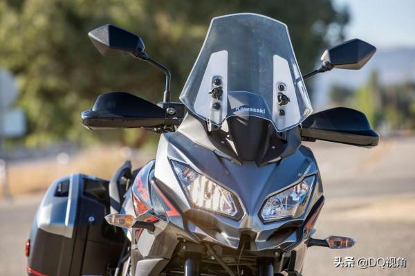 中排量越野旅行摩托，川崎Versys650LT，雙缸水冷60馬力