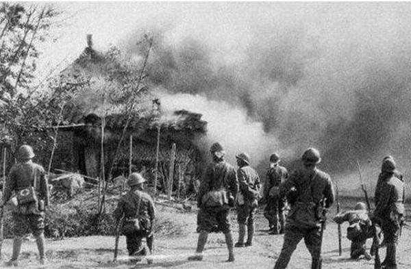 “單兵之王”肖萬世，一生多次被處分，為何一次比一次“光榮”？